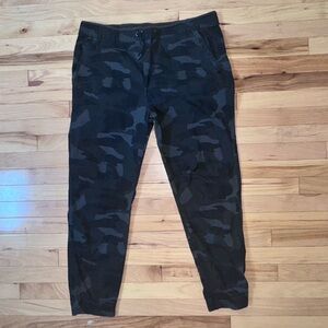 Camouflage Cargo sweatPants men’s size Xl